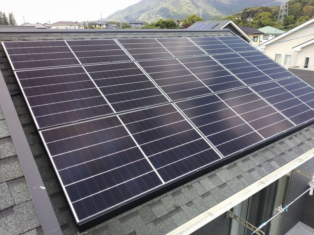 直方市　H様　太陽光発電システム