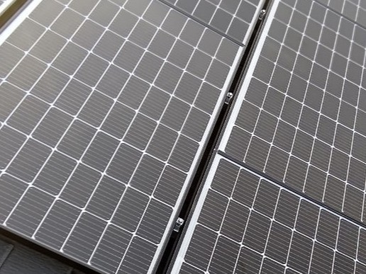 あきる野市　W様　太陽光発電システム・蓄電システム